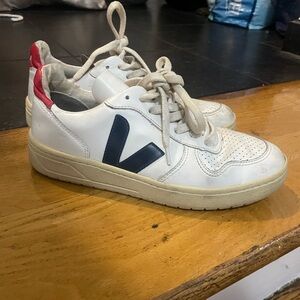 Veja V-10 Sneakers - Size 37